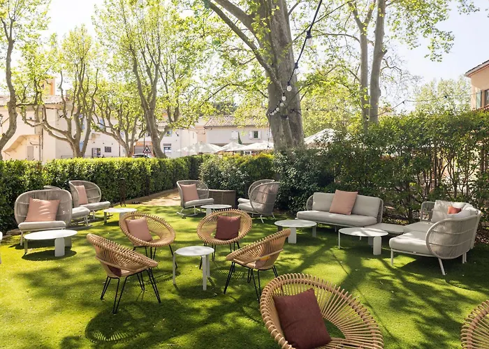 Hôtel et Restaurant La Bastide Bourrelly - Mathias Dandine
