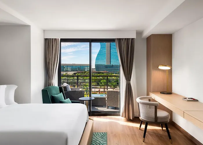 Dolce By Wyndham Hollywood