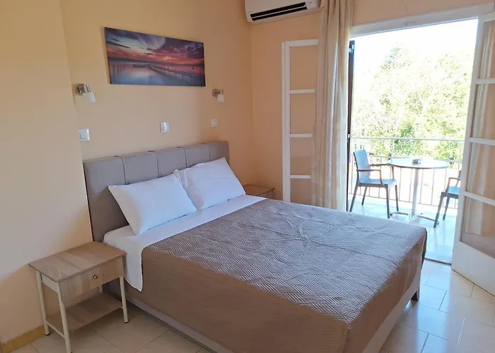 River Studios & Apartments