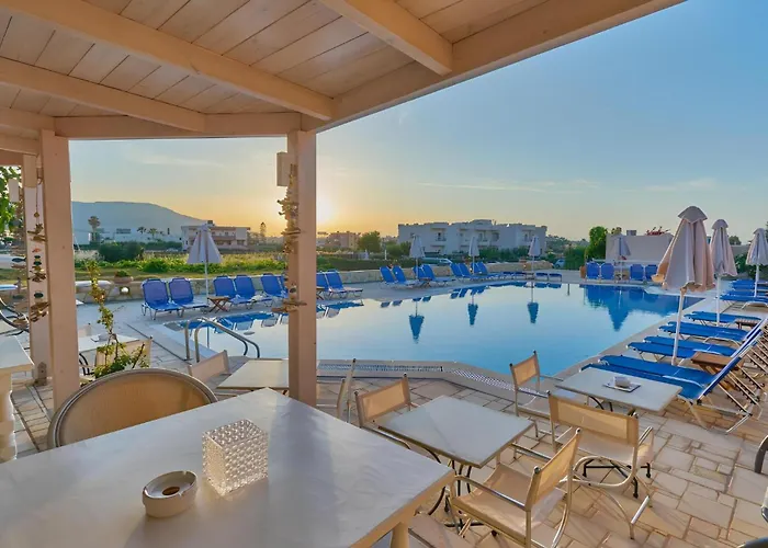 Golden Bay Hotel Apartments Malia