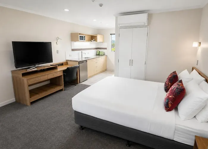 Avana Suites