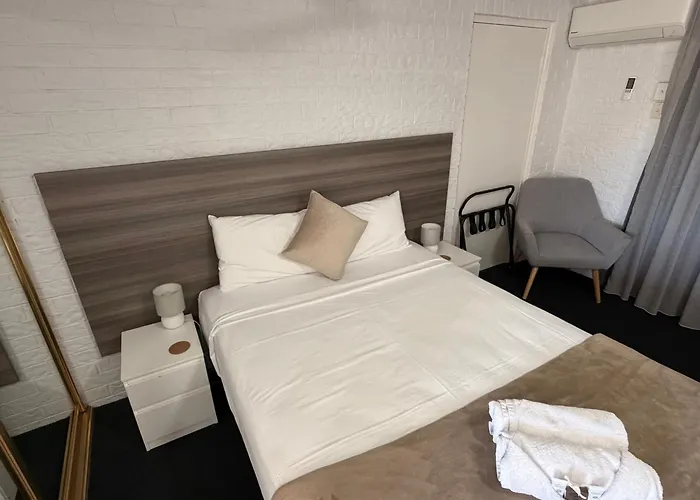 Bribie Waterways Motel