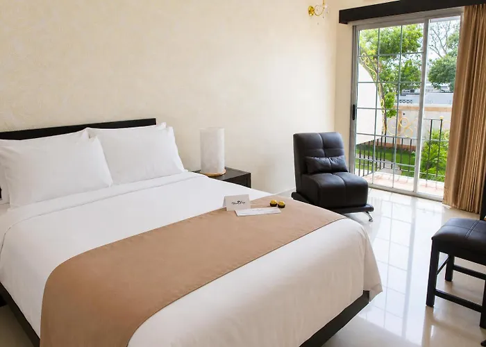 Hotel Palacio Maya