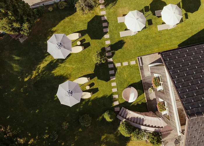 Villa Flora Mountain Lodges