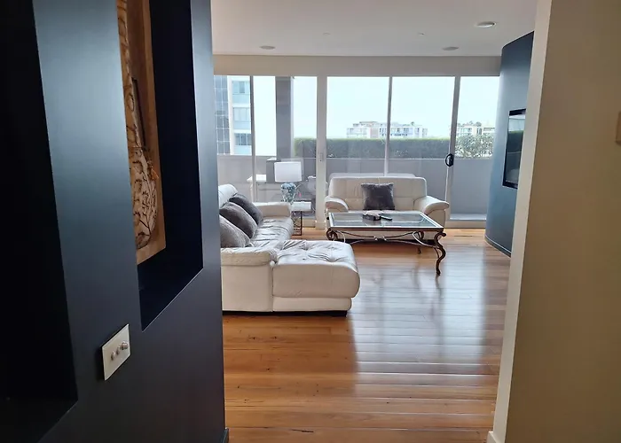 Honeysuckle Executive Apartments