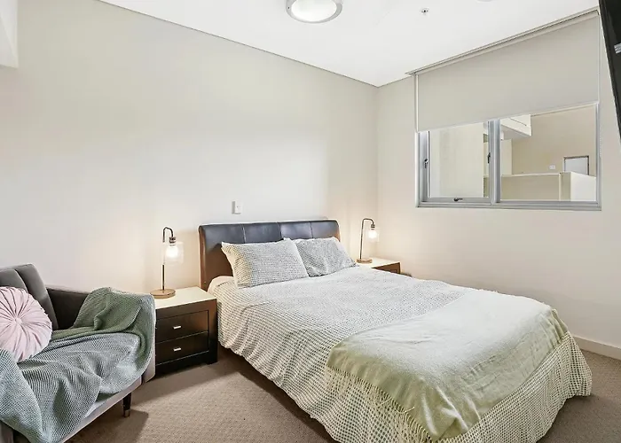 Dalgety Apartments
