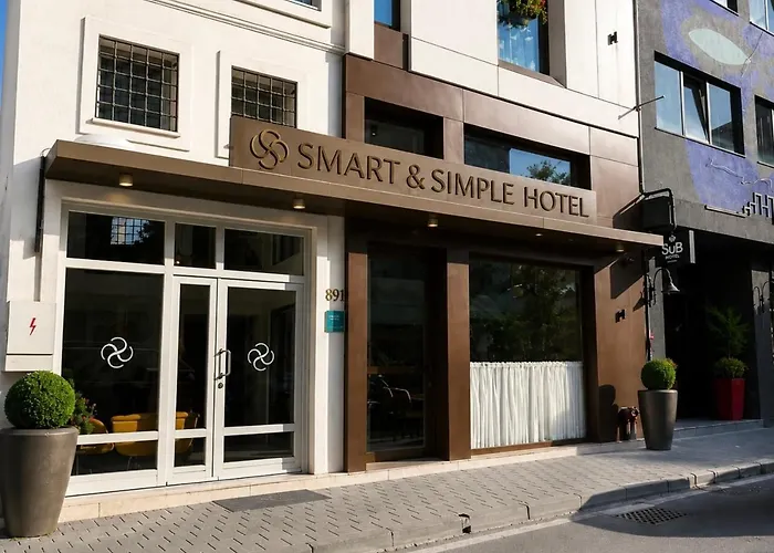 Smart And Simple Hotel Karakoy