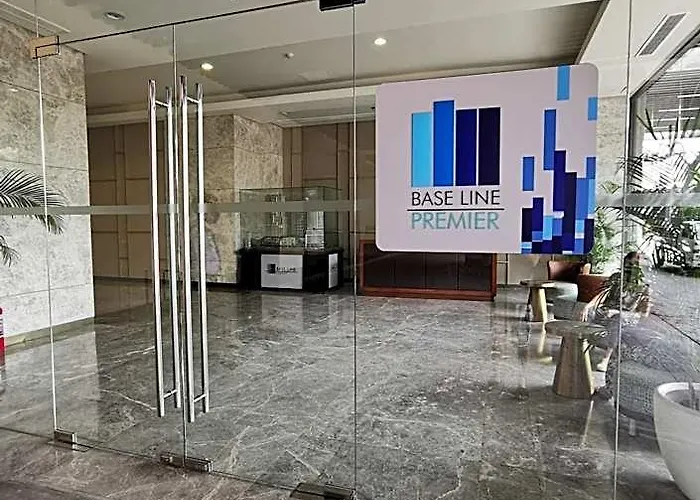 Baseline Premier - Studio With Mountain View
