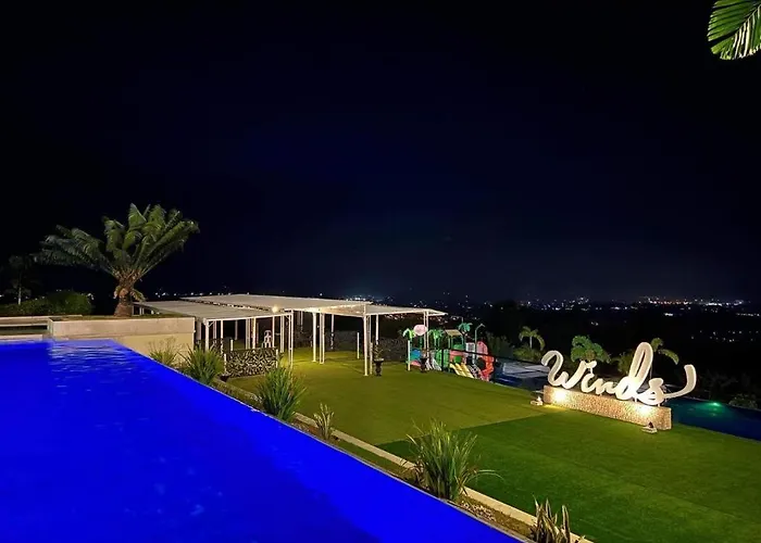 Ultra Winds Mountain Resort (Adults Only)