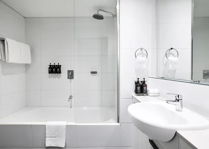 Adina Apartment Perth