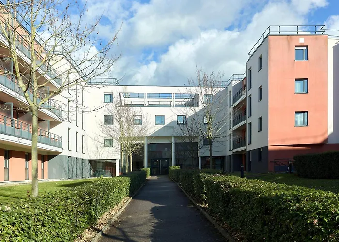 Appart'City Versailles Saint Cyr L'Ecole