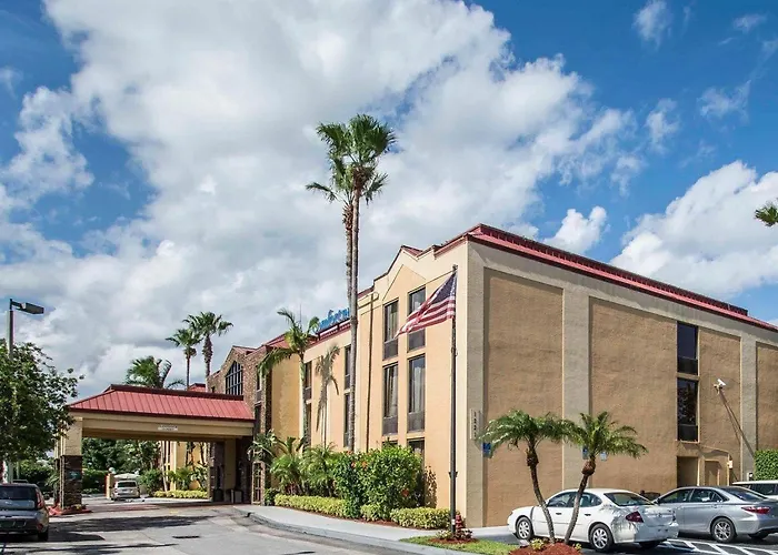 Comfort Inn & Suites Lantana - West Palm Beach South