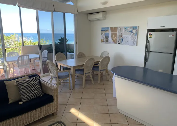 Aqua Promenade Beachfront Holiday Apartments