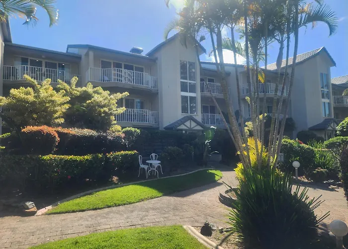 Bayview Bay Apartments And Marina