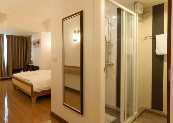 Cozy At 9 Hotel And Kitchen