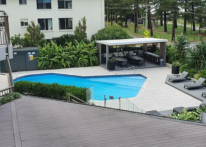 Burleigh Esplanade Apartments