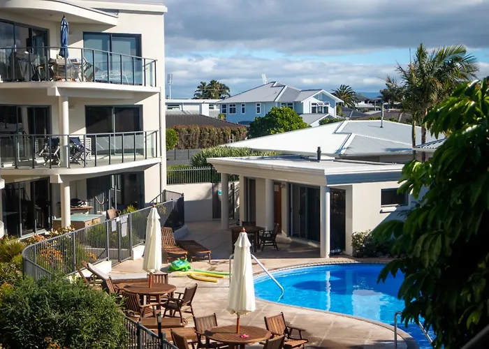 Reef Beachfront Apartments