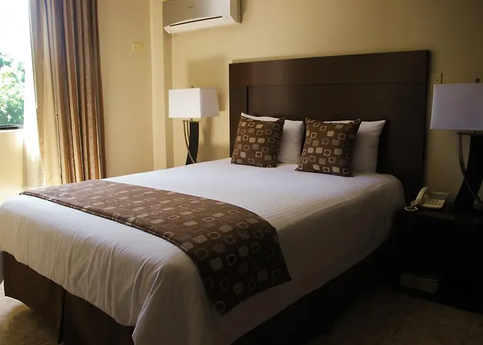 Aparthotel Sevilla Suites Panama City