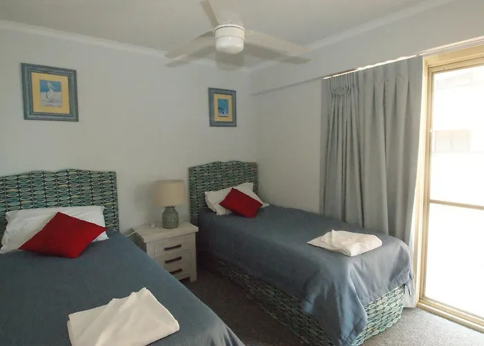 The Esplanade Riverview Holiday Apartments
