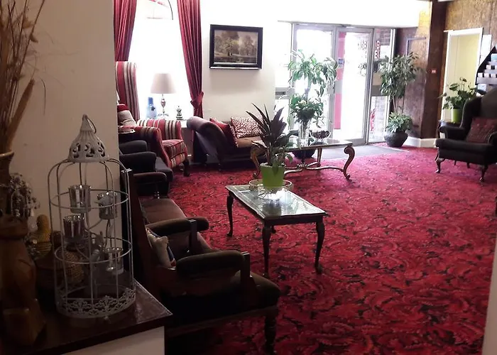 Mornington Hotel