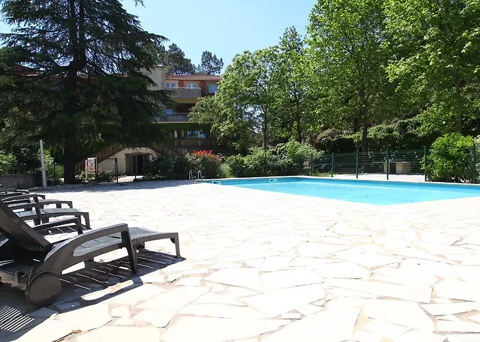 Apart'Hôtel Les 4 Sources Corbés