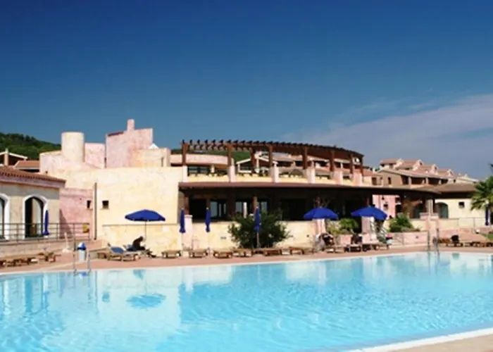 Residence Il Borgo Di Porto Corallo