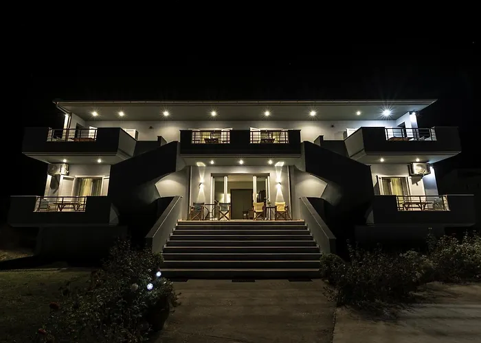 Zeus Apartments
