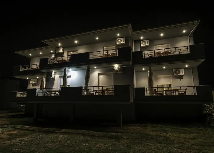 Zeus Apartments