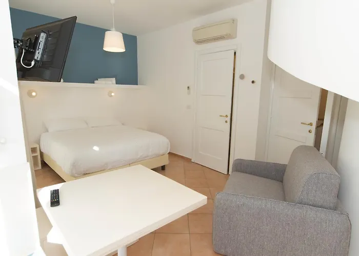 Residence Villa Ombrosa Spotorno