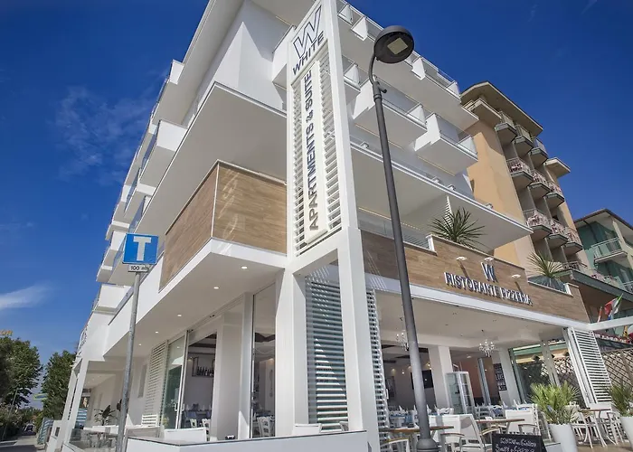White Suite & Apartments