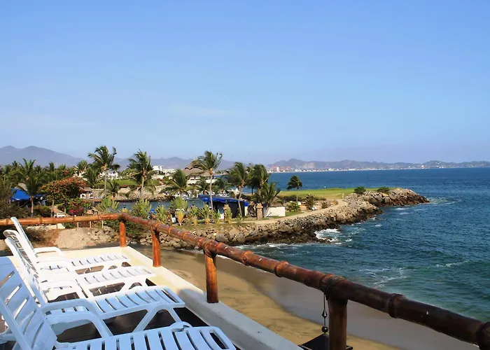 Villas del Palmar Manzanillo with Beach Club