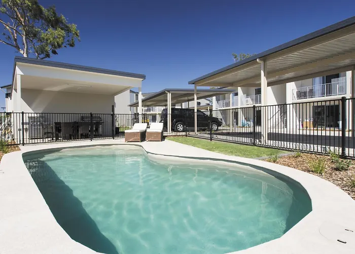 Oaks Middlemount Suites