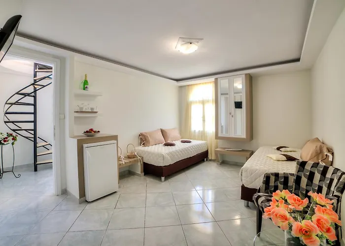 Pantheon Hotel Agios Georgios 
