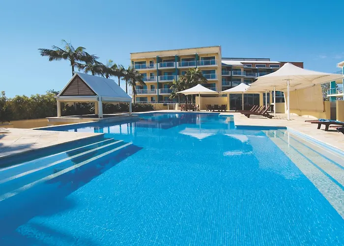 Oaks The Waterfront Suites