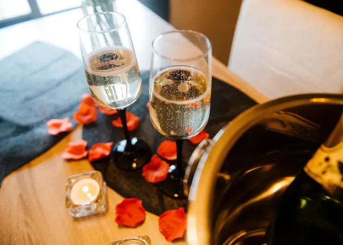 La Suite Romantique Avec Jacuzzi Au Cœur De