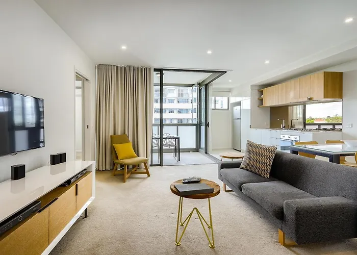 Vine Apartments South