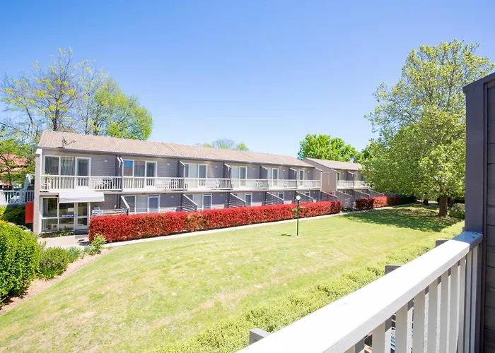 Summer East Apartments
