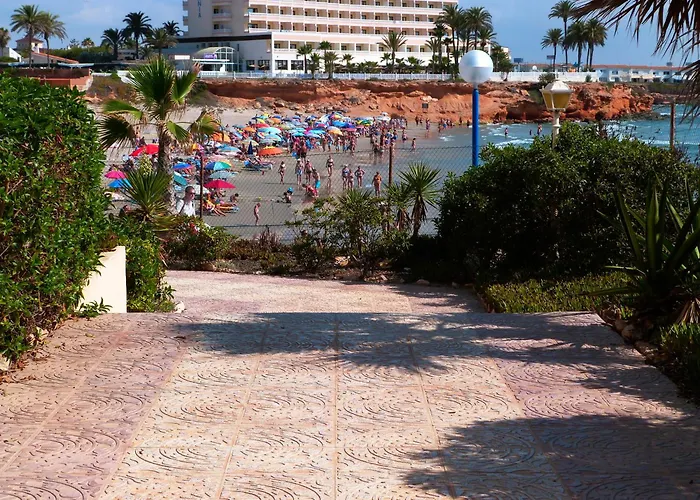 Shoal Apartamentos Oriola 