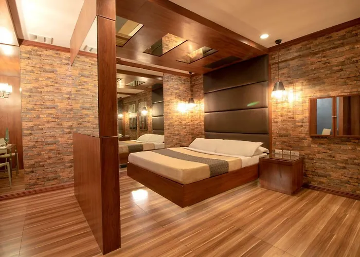 Victoria Court Las Pinas