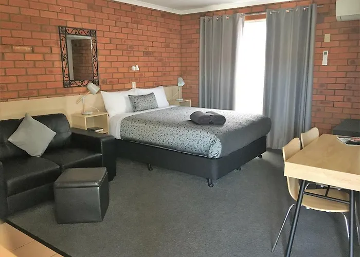 Shannon Motor Inn