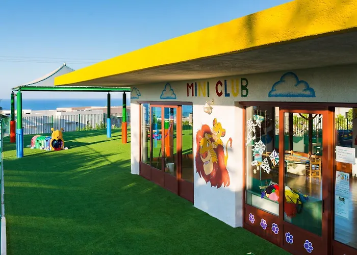 Grand Hotel Holiday Resort