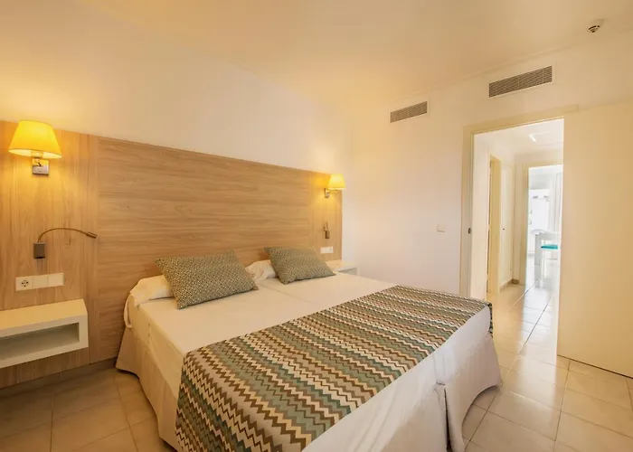 Apartamentos La Santa Maria Cala Millor 