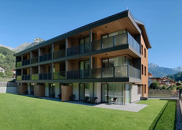 Luxegg - Mountain Lodge Lutago
